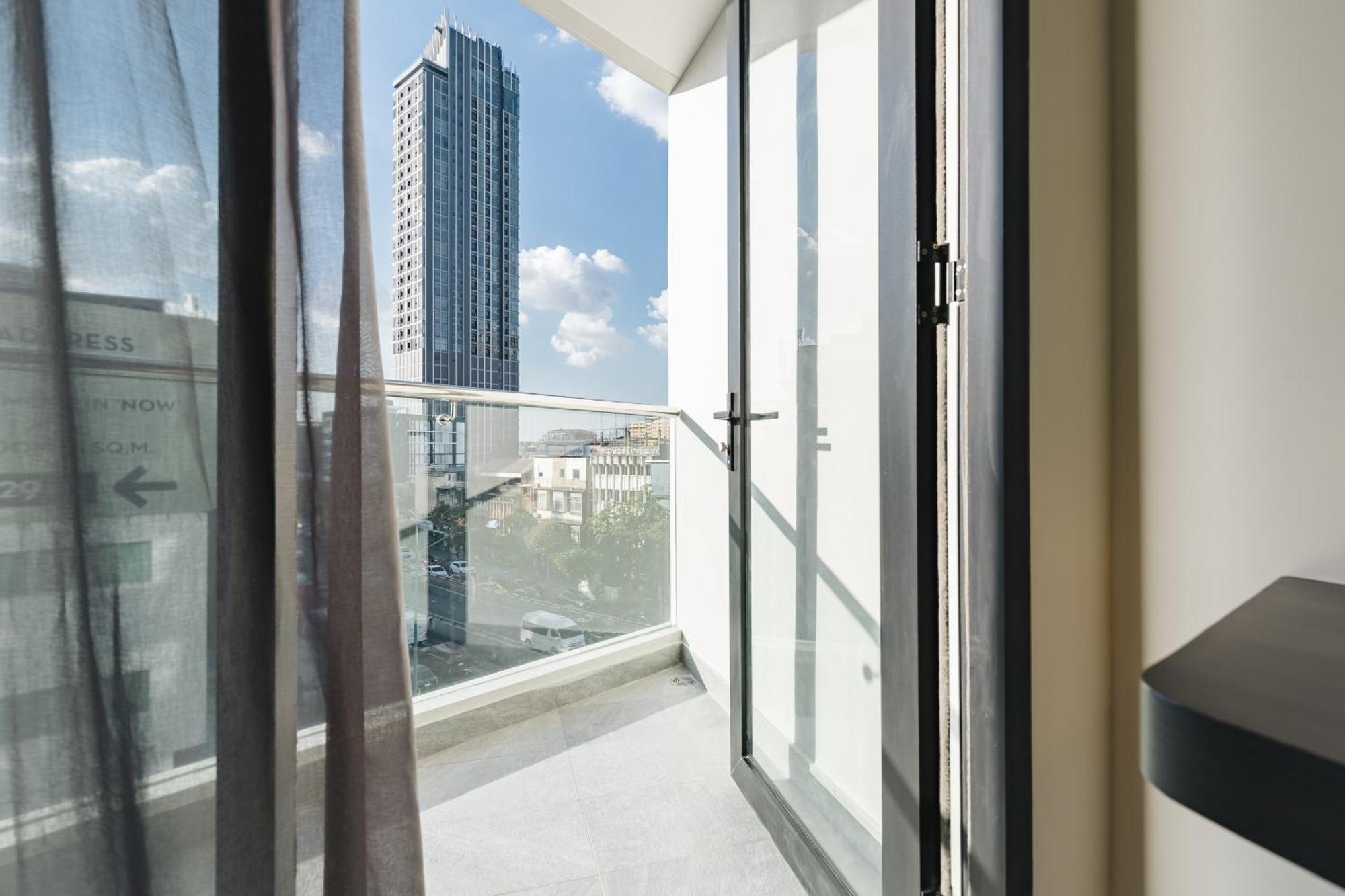 Mo Hotel Bangkok Rum bild
